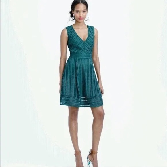 J. Crew Women’s Sleeveless Eyelet A-Line Dress Forest Green Size 2 - Picture 1 of 5